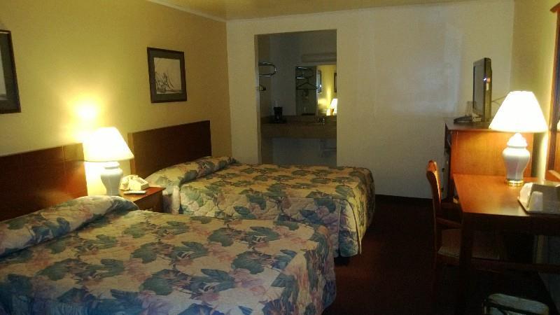 Passport Inn Somers Point - Somers Point Oda fotoğraf